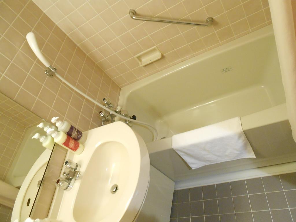 Hotel Crown Hills Sendai Aobadori Esterno foto