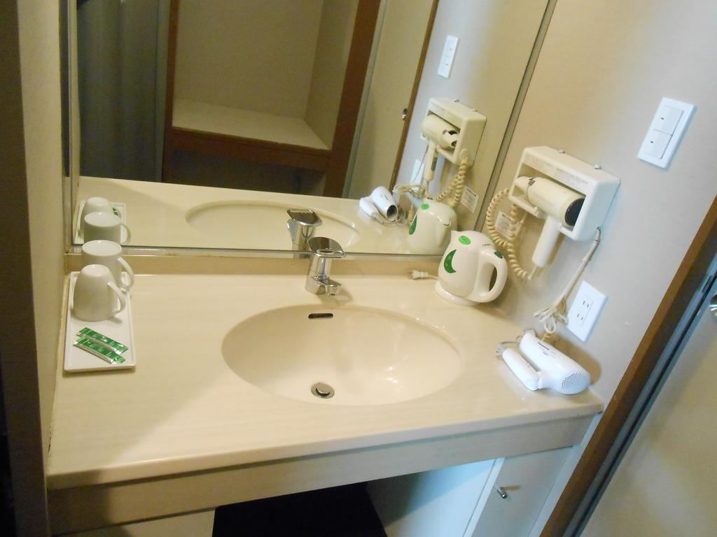 Hotel Crown Hills Sendai Aobadori Esterno foto