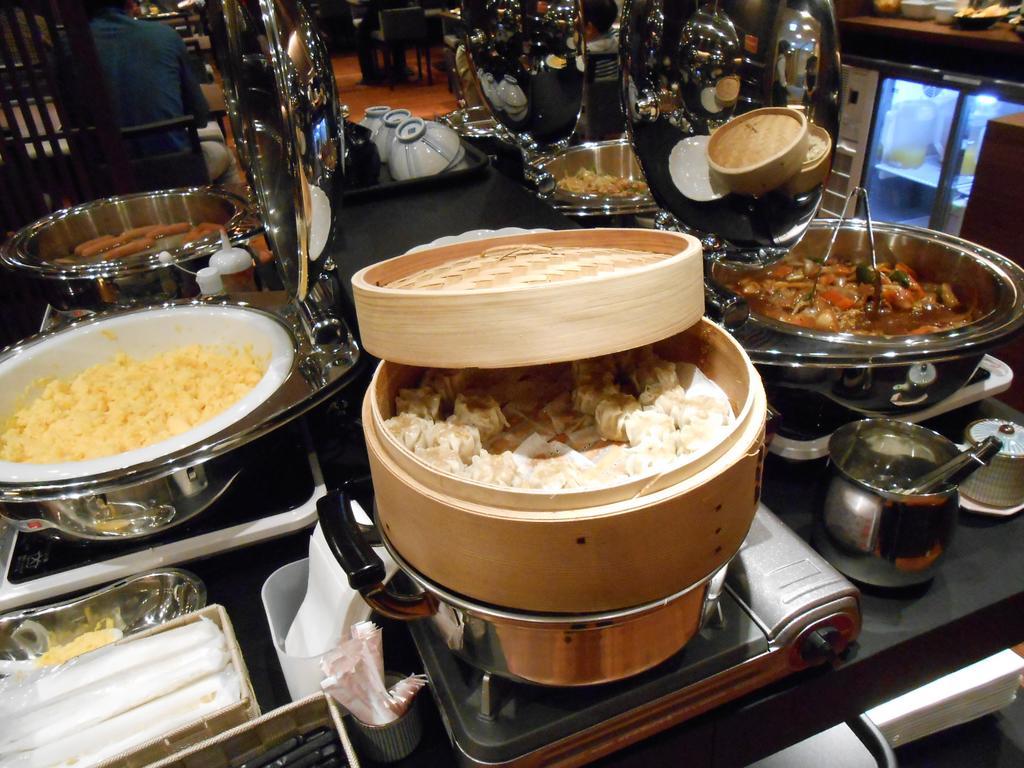 Hotel Crown Hills Sendai Aobadori Esterno foto
